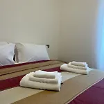 Riva Lake View Apartment